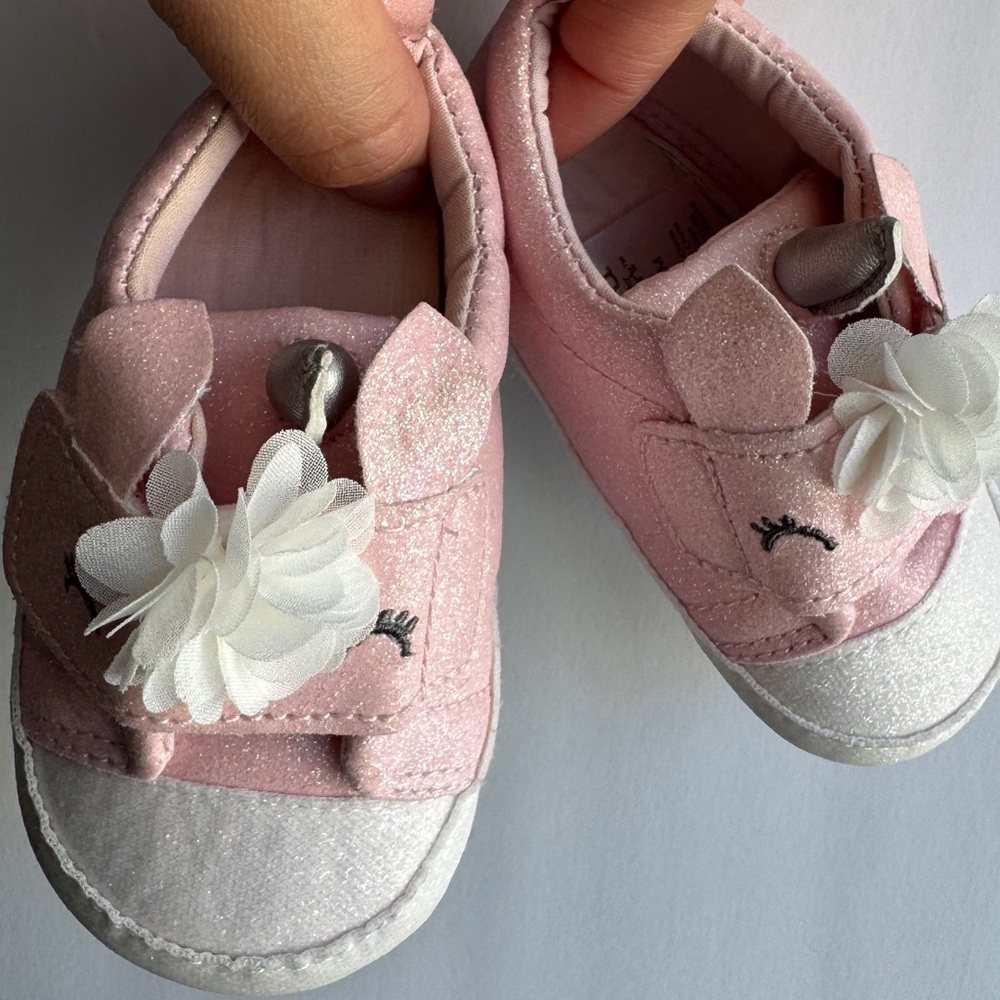 Carter’s. Adorable Pink Unicorn Baby Shoes 3-6M